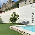 La Maison De La Tour Pinte Villa *