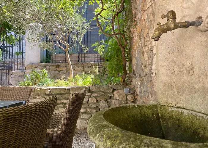 La Maison De La Tour Pinte * Carcassonne